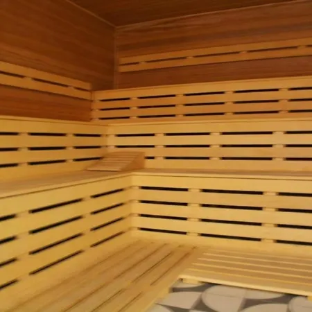 Apartman Ferienwohnung In Plaa Wschodnia Gemeinschaftlichem Indoorpool Kołobrzeg